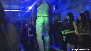 Party Hardcore Gone Crazy Vol. 32 Part 5 - Cam 1 Screencap 54 on www.sinx.com