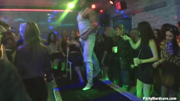 Party Hardcore Gone Crazy Vol. 32 Part 5 - Cam 1 Screencap 55 on www.sinx.com