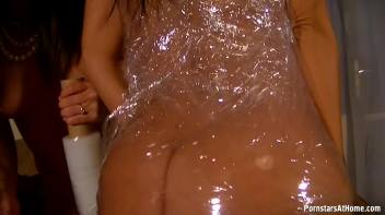 Hookahs, Cling Wrap, and Golden Showers Screencap 62 on www.sinx.com