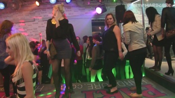 Party Hardcore Gone Crazy Vol. 17 Part 6 - Cam 2 Screencap 113 on www.sinx.com