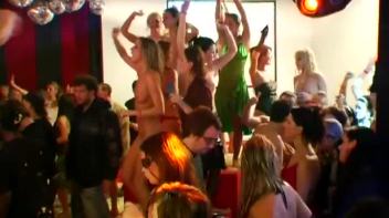 Porno Pop Party Part 5 - Shower Cam Screencap 94 on www.sinx.com