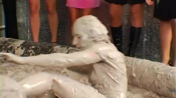 Insane Wet and Messy Mud Match Screencap 60 on www.sinx.com