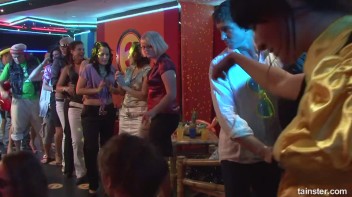Bikini Beach Balls Part 1 - Main Edit Screencap 18 on www.sinx.com
