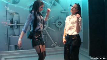 Young and flexible chicks getting wet Screencap 37 on www.sinx.com