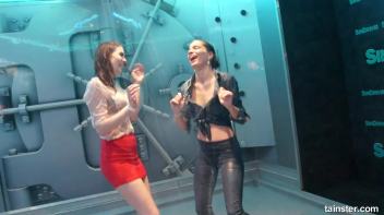 Young and flexible chicks getting wet Screencap 47 on www.sinx.com