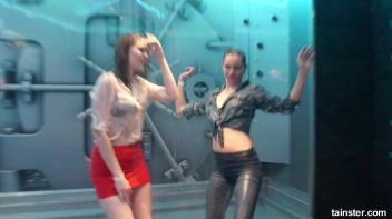 Young and flexible chicks getting wet Screencap 49 on www.sinx.com