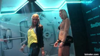 Young and flexible chicks getting wet Screencap 55 on www.sinx.com