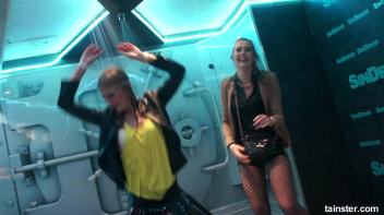 Young and flexible chicks getting wet Screencap 64 on www.sinx.com