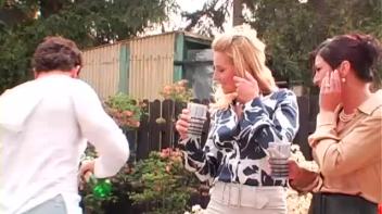 These Girls Love That Tasty Sausage! Screencap 2 on www.sinx.com