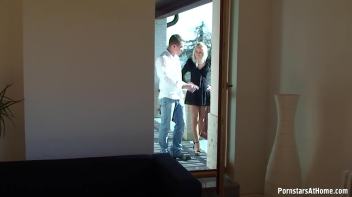 The Perfect Fuck Spot Screencap 2 on www.sinx.com