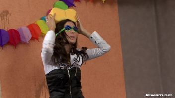 Eurobabe Oil Splatter! Screencap 22 on www.sinx.com