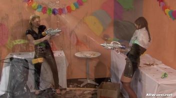 Eurobabe Oil Splatter! Screencap 60 on www.sinx.com