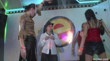 Welcome To The Mad House Part 5 - Main Edit Screencap 51 on www.sinx.com