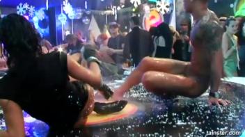 Pussy Blizzard Part 4 Shower Cam Screencap 13 on www.sinx.com