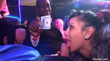 Pussy Casino Part 1 - Cam 3 Screencap 53 on www.sinx.com