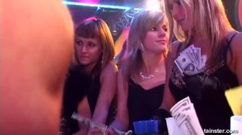 Pussy Casino Part 1 - Cam 3 Screencap 35 on www.sinx.com