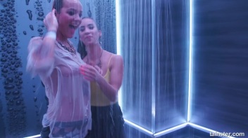 The Shower Brings Sensual Power! Screencap 17 on www.sinx.com