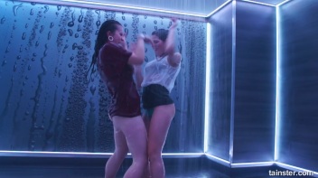 The Shower Brings Sensual Power! Screencap 38 on www.sinx.com
