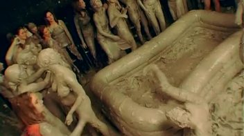 Mud Thirsty Mob Of Honies Screencap 102 on www.sinx.com