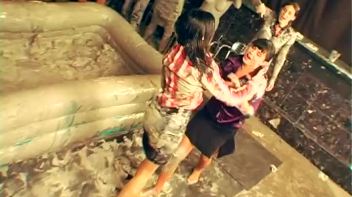 Mud Thirsty Mob Of Honies Screencap 2 on www.sinx.com