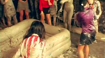 Mud Thirsty Mob Of Honies Screencap 3 on www.sinx.com