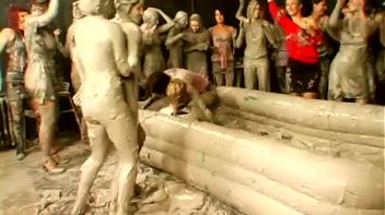 Mud Thirsty Mob Of Honies Screencap 31 on www.sinx.com