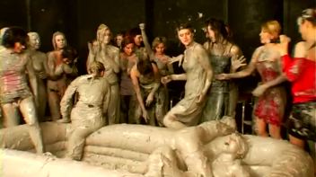 Mud Thirsty Mob Of Honies Screencap 35 on www.sinx.com