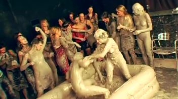 Mud Thirsty Mob Of Honies Screencap 38 on www.sinx.com