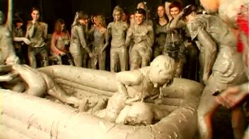 Mud Thirsty Mob Of Honies Screencap 55 on www.sinx.com