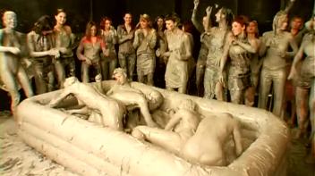 Mud Thirsty Mob Of Honies Screencap 67 on www.sinx.com