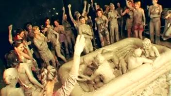 Mud Thirsty Mob Of Honies Screencap 70 on www.sinx.com