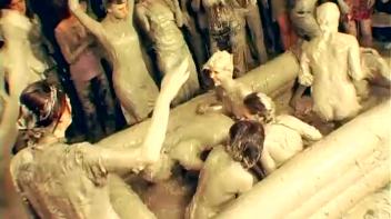 Mud Thirsty Mob Of Honies Screencap 79 on www.sinx.com