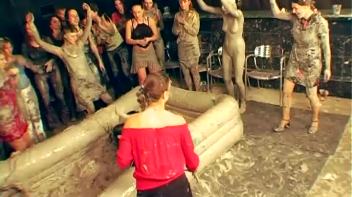 Mud Thirsty Mob Of Honies Screencap 8 on www.sinx.com