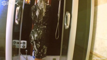 Solo Showering Seductress Screencap 37 on www.sinx.com