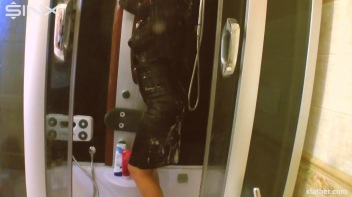 Solo Showering Seductress Screencap 50 on www.sinx.com