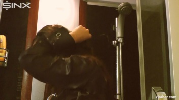 Solo Showering Seductress Screencap 6 on www.sinx.com