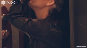 Solo Showering Seductress Screencap 11 on www.sinx.com