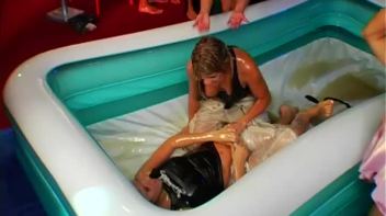 Amazing Oil Wrestling Event Screencap 27 on www.sinx.com