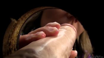 Wallet Full of Jizz Is Better Than Money! Screencap 12 on www.sinx.com