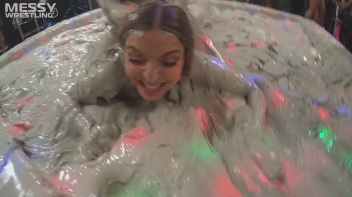 Messy Wrestling: Valentina Ross The Boss Throws Down In The Mud In Style!! Screencap 24 on www.sinx.com