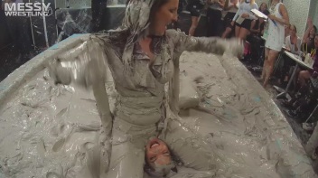 Messy Wrestling: Valentina Ross The Boss Throws Down In The Mud In Style!! Screencap 28 on www.sinx.com