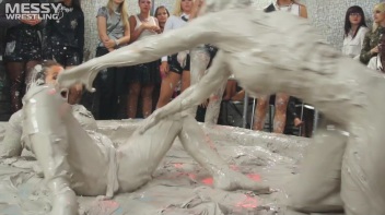 Messy Wrestling: Valentina Ross The Boss Throws Down In The Mud In Style!! Screencap 42 on www.sinx.com