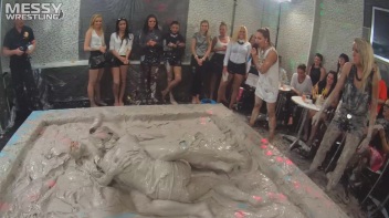 Messy Wrestling: Valentina Ross The Boss Throws Down In The Mud In Style!! Screencap 48 on www.sinx.com