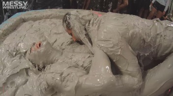 Messy Wrestling: Valentina Ross The Boss Throws Down In The Mud In Style!! Screencap 49 on www.sinx.com