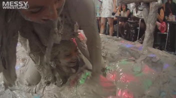 Messy Wrestling: Valentina Ross The Boss Throws Down In The Mud In Style!! Screencap 62 on www.sinx.com