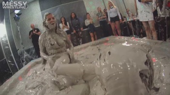 Messy Wrestling: Valentina Ross The Boss Throws Down In The Mud In Style!! Screencap 77 on www.sinx.com