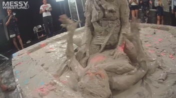 Messy Wrestling: Valentina Ross The Boss Throws Down In The Mud In Style!! Screencap 78 on www.sinx.com