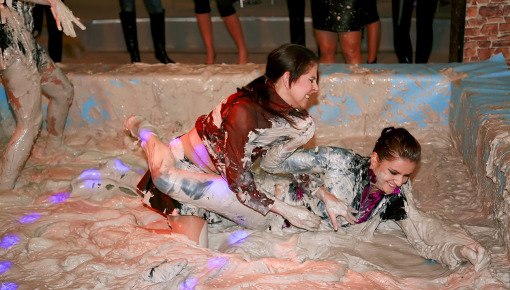 Latest deal - Eurobabes Going Mud Mad!