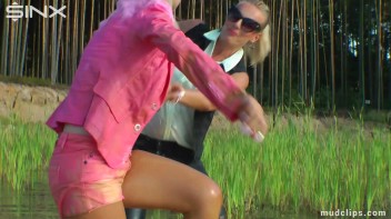 Mud Wrestling Catfighting Babes Dirty Dunking - Cam 1 Screencap 22 on www.sinx.com