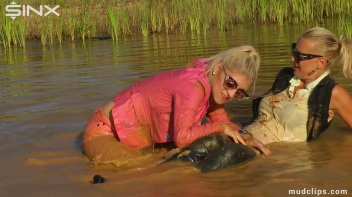 Mud Wrestling Catfighting Babes Dirty Dunking - Cam 1 Screencap 49 on www.sinx.com